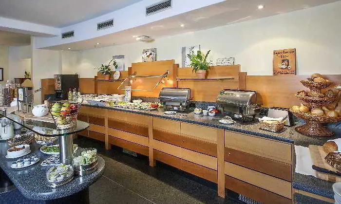 Vienna House Easy By Wyndham Limburg Szálloda 3*